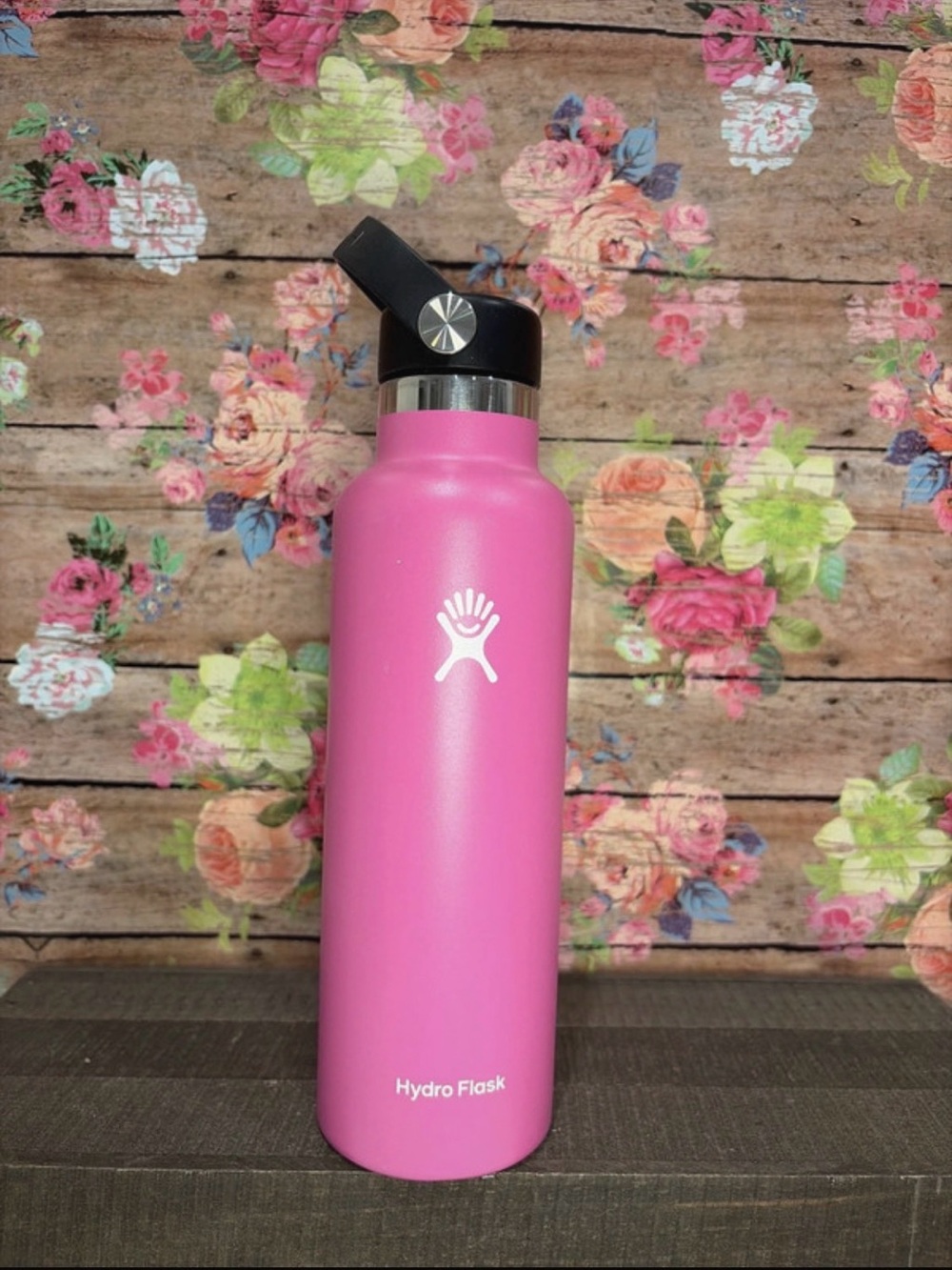 Hydro Flask  21 oz. "Carnation"  Standard Mouth, Flex Cap